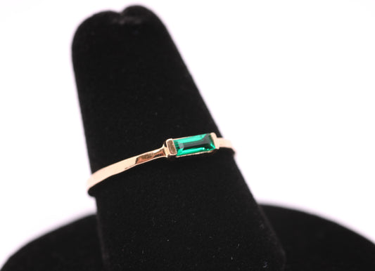 Solid 14k Gold Emerald Baguette Ring